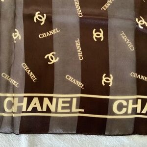 Vintage Chanel Scarf ~ 38 x 38